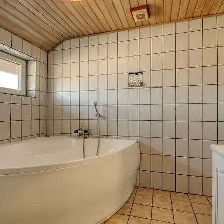 Med Gardhave I Vejlby Klit Sj337