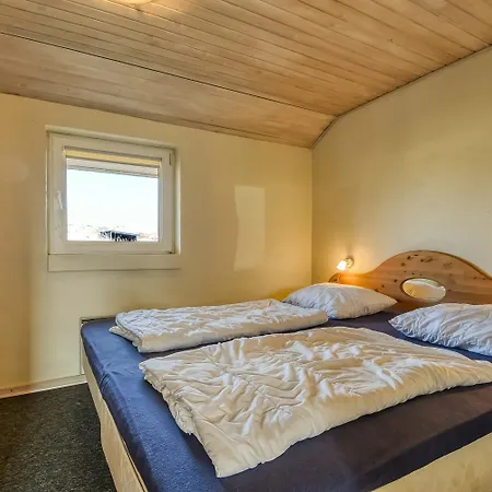 Med Gardhave I Vejlby Klit Sj337